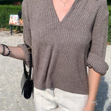 Gerippter Strickpullover mit Kragen