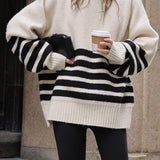 Emily | Hoher Hals Schwarze Streifen Übergröße Strickpullover