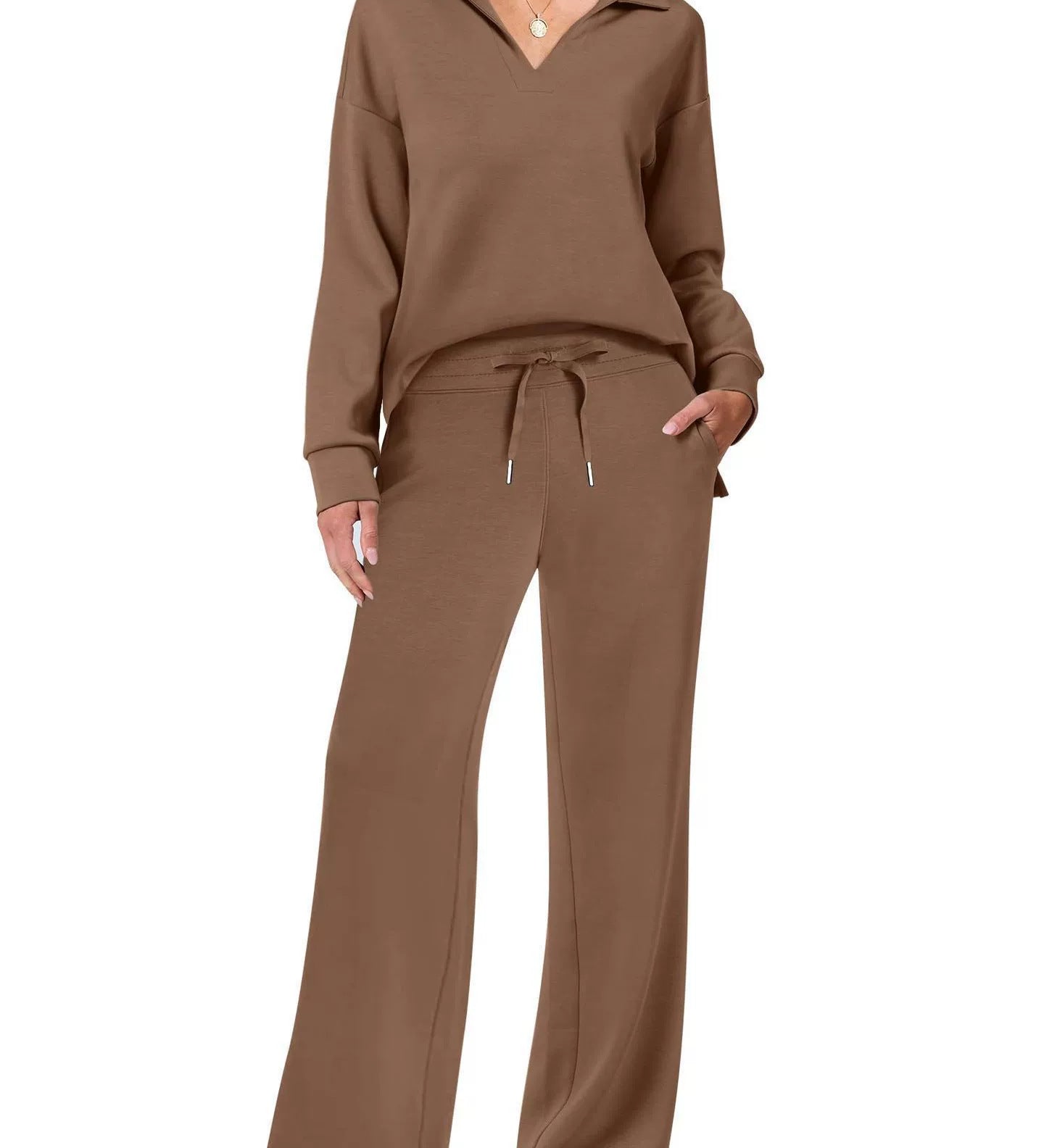 Damen Freizeitanzug mit Zipper-Pullover und weiter Hose