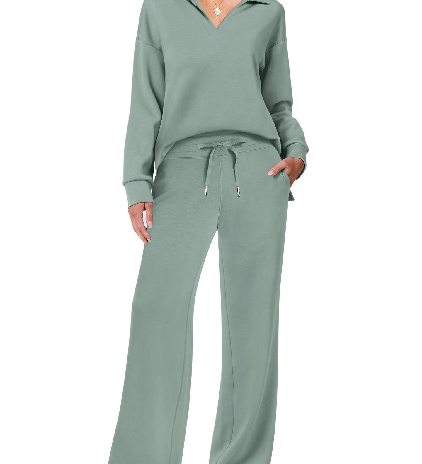 Damen Freizeitanzug mit Zipper-Pullover und weiter Hose