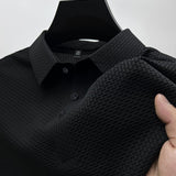 Elegantes Polo Shirt mit klassischem Kragen und modernem Design