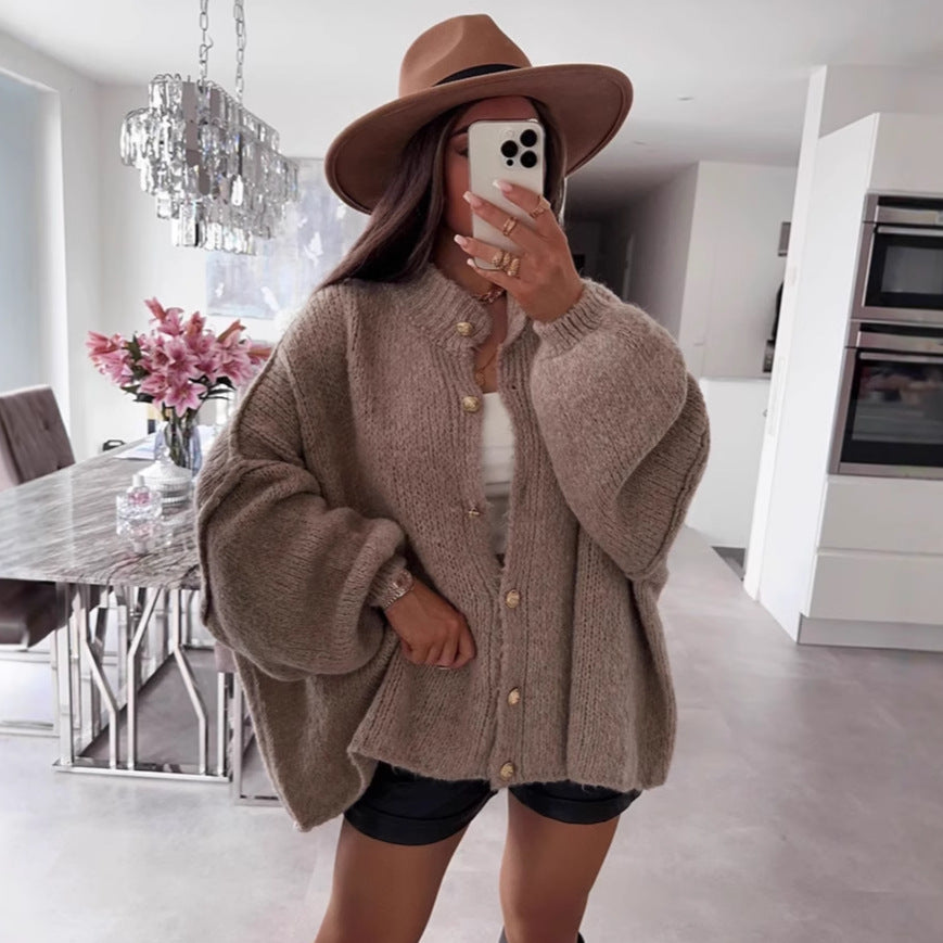 Bella | Übergroße Strick-Cardigan mit Goldknöpfen