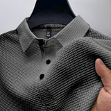 Elegantes Polo Shirt mit klassischem Kragen und modernem Design