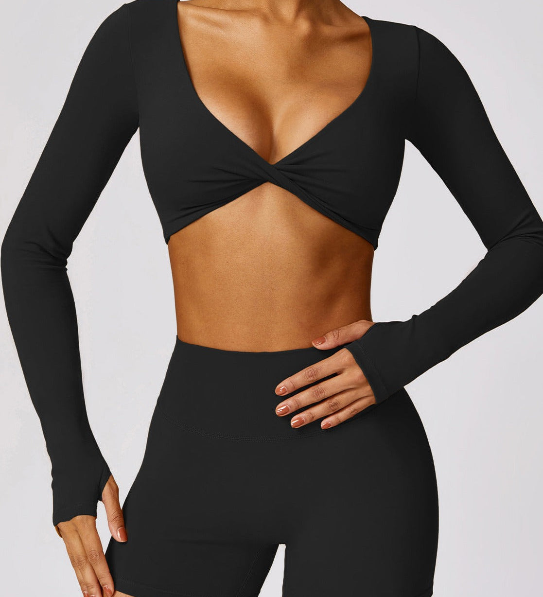 Livia | Langarm-Crop-Top mit Twist-Detail