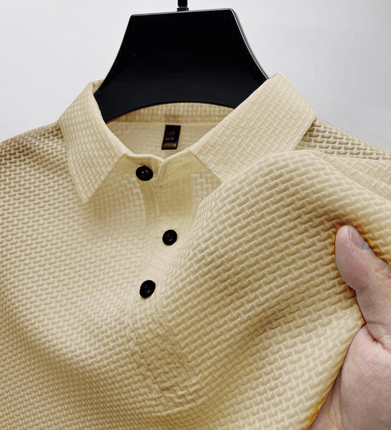 Elegantes Polo Shirt mit klassischem Kragen und modernem Design