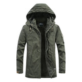 Wattierte Winterjacke mit Kapuze – Robuste Outdoorjacke für kalte Tage