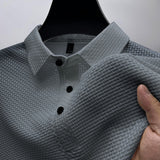 Elegantes Polo Shirt mit klassischem Kragen und modernem Design