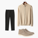 Jameson | 3-teiliges Set Kaschmir-Cardigan, hose & Wildleder-Boots