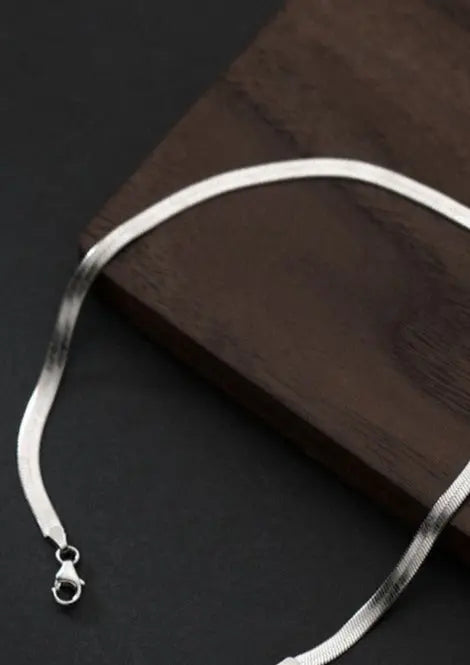 Sophie | Zeitloses Clara Fußkettchen in  Silber Zendoo.de