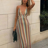 Boho Maxikleid mit Retro-Wellenmuster & Neckholder – Rückenfrei & figurbetont