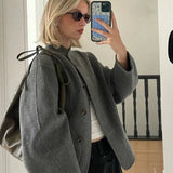 Courtney | Oversized Wolljacke mit asymmetrischer Knopfleiste und großen Taschen