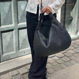 Charlyne | Große geflochtene Hobo-Tasche