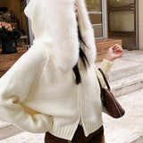 Damen Strickjacke Grau mit Kapuze und Kunstpelz – Warme Winterjacke