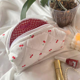 Kira | Charmante Kosmetiktasche mit Kirschmuster