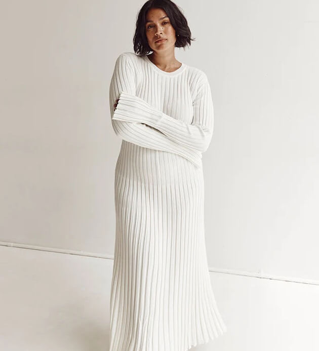 Lilli | Schwarzes Geripptes Maxikleid