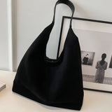 Olga | Minimalistische Schultertasche aus Wildleder