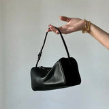 Almina | Minimalistische Damen-Tasche aus Kunstleder