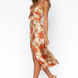 Satiniertes Midikleid – Sommerkleid mit Blumenmuster, Cut-Out & Spaghettiträgern