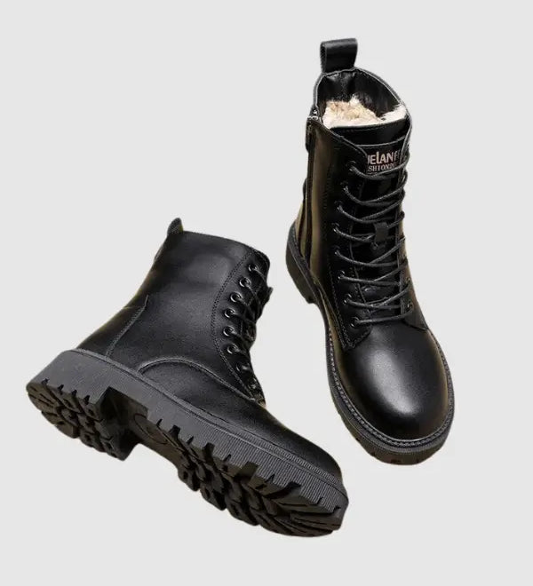 Winterstiefel aus schwarzem Leder - Delphine Zendoo.de