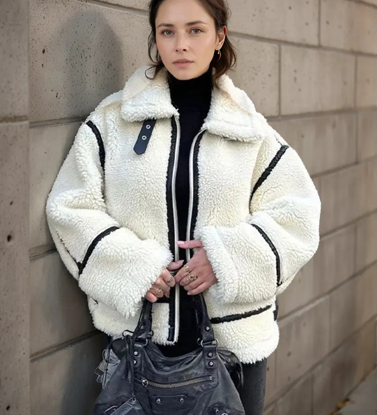 Dominique | Lässige Jacke mit Pelzkragen und Farbblockierung Zendoo.de