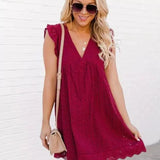 Sommerkleid mit Lochstickerei und V-Ausschnitt – Lockerer Schnitt