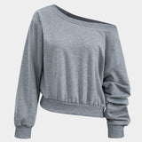 Lilli | Trendiges Zweiteiler-Set mit One-Shoulder-Sweatshirt & Minirock