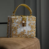Luxus-Acryl Clutch in Himmelblau mit barockem Golddekor – Vintage-inspirierte Abendtasche