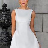 Celina – Weißes Minikleid mit Bubble-Rock & Rückenausschnitt | Elegantes Kleid