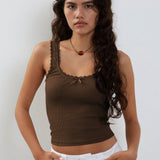 Lea | Romantisches Ripp-Tanktop mit Spitzenbesatz