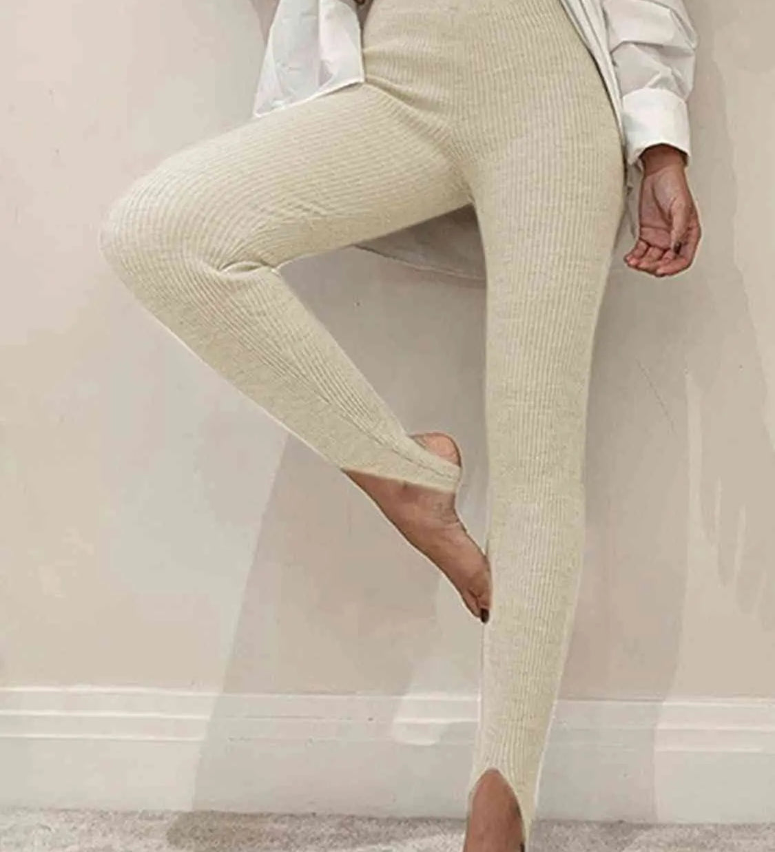 Clara | Gerippte Mid-Waist-Leggings – Komfort und Stil für Jeden Tag Zendoo.de