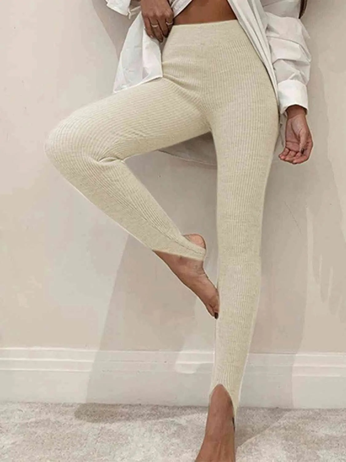 Clara | Gerippte Mid-Waist-Leggings – Komfort und Stil für Jeden Tag Zendoo.de