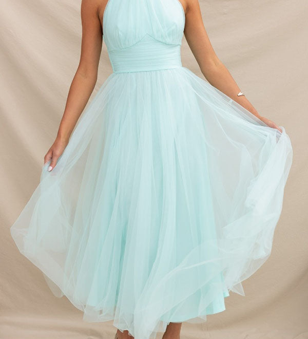 Elegantes Tüllkleid – Halterneck Midikleid mit A-Linie & Schleierkragen