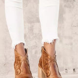 Elisa | Western-Stiefeletten in Nude mit Blockabsatz & Nieten