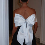 Delta | Schulterfreies Minikleid mit Kontrastierendem Oberteil