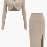 Jessica | Geripptes Zweiteiler-Set mit Twist-Detail & Schlitzrock