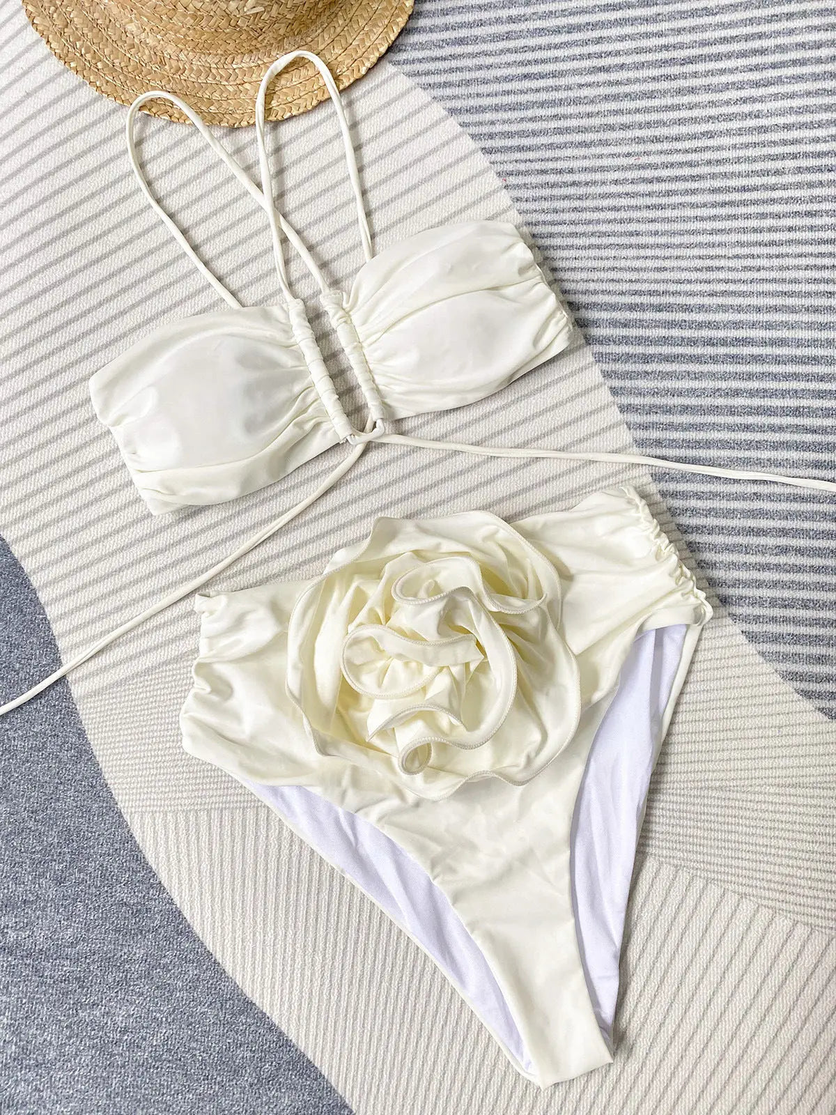 ROBINE | Bikini Mit Neckholder Und Blumendetail Zendoo.de