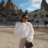 Lia | Luxuriöser kurzer Kunstpelzmantel in Weiß