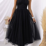 Elegantes Tüllkleid – Halterneck Midikleid mit A-Linie & Schleierkragen