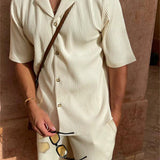 Herren Sommer Set – Kurzarmhemd & Shorts mit modernem Streifen-Design