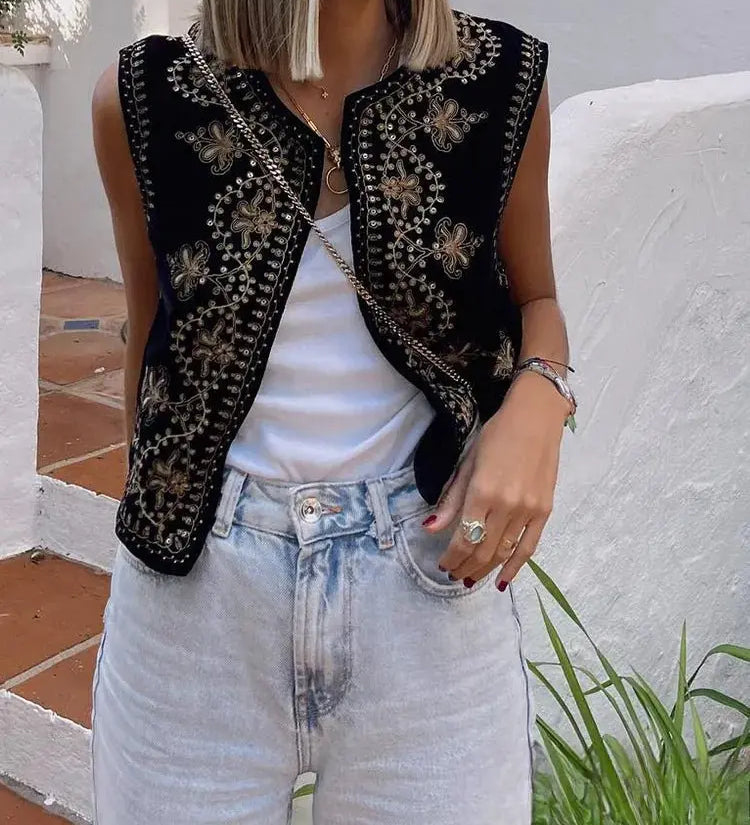 Celina | Bestickte Samtweste Zendoo.de