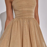Katrina | Schulterfreies Minikleid mit Glitzerdetails und Ausgestelltem Rock