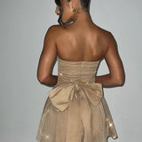 Katrina | Schulterfreies Minikleid mit Glitzerdetails und Ausgestelltem Rock