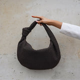 Elicia | Geflochtene Hobo-Tasche mit Knoten-Detail – Stilvoll und einzigartig