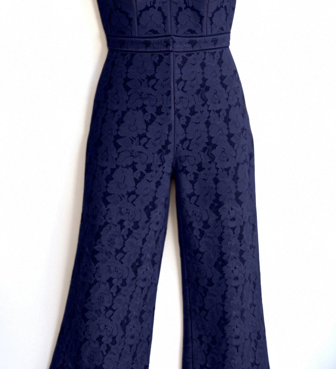 Eleganter Spitzen Jumpsuit für stilvolle Anlässe