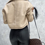 Damen Winterjacke mit kuscheligem Fleece und modernem Design