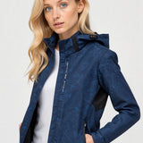 Sanne Outdoor Jacke mit Kapuze – Stilvolle Übergangsjacke für Alltag & Freizeit