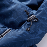 Outdoor Jacke mit Kapuze – Leichte Übergangsjacke für Freizeit und Outdoor