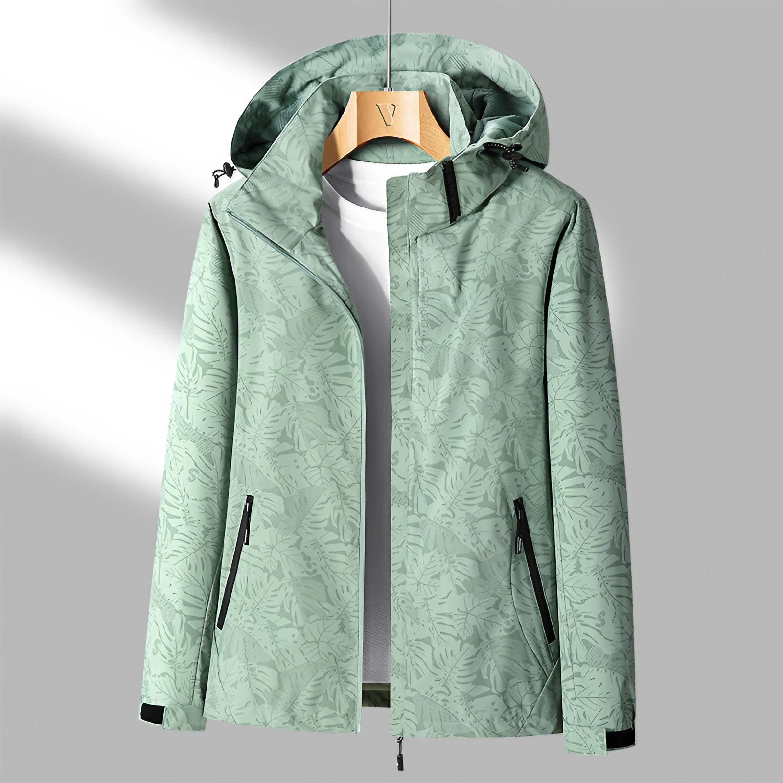 Sanne Outdoor Jacke mit Kapuze – Stilvolle Übergangsjacke für Alltag & Freizeit