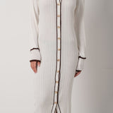 Isabelle | Geripptes Strickkleid mit Knopfleiste & Kontrastpaspeln