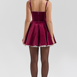 Eva | Samt-Minikleid mit Spaghettiträgern und Ausgestelltem Rock